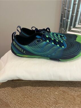 Merrell light weight sneakers!